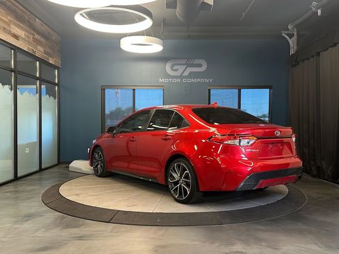Used 2021 Toyota Corolla SE w/ Carpet Mat Package (TMS) FWD image 5