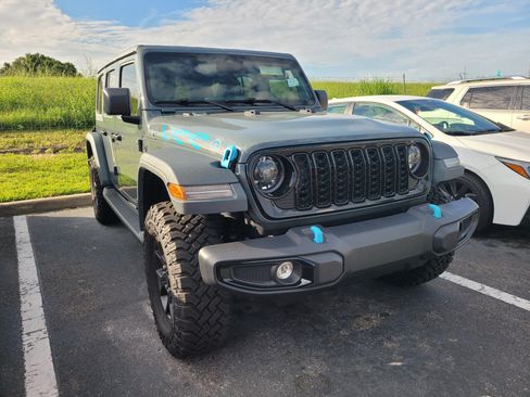 Used 2026 Jeep Wrangler Unlimited Sport AWD/4WD image 1