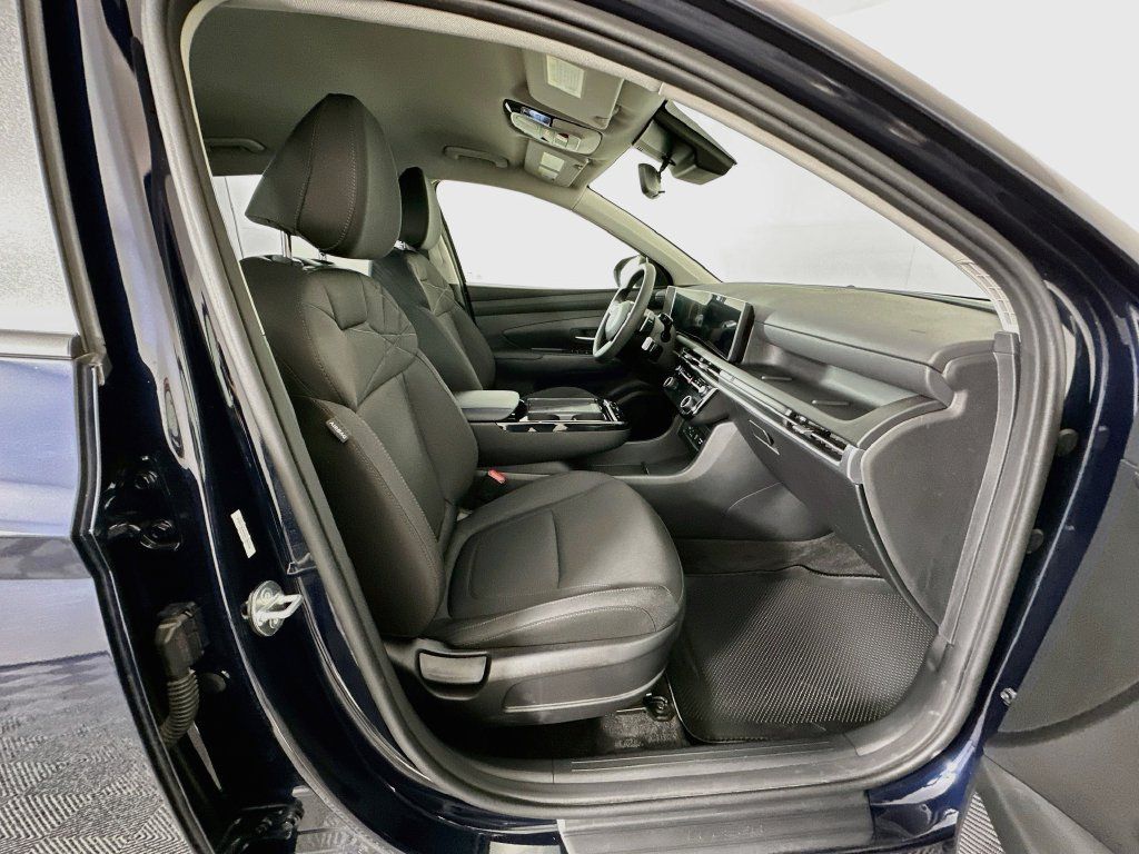 Certified 2025 Hyundai Tucson Blue AWD/4WD image 26