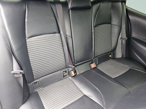 Used 2020 Toyota Corolla XSE image 19