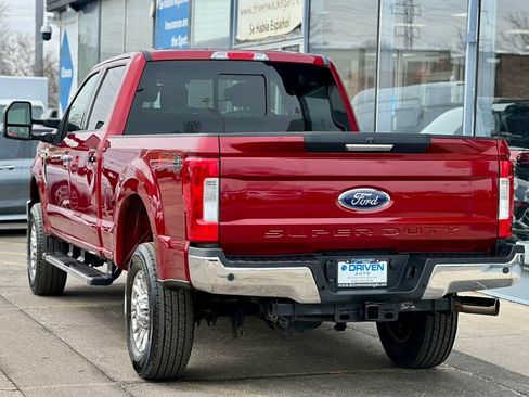 Used 2019 Ford F250 XLT w/ XLT Premium Package image 3