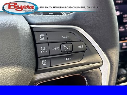 New 2025 Jeep Grand Cherokee L Altitude image 19