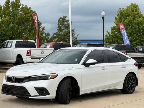 Used 2024 Honda Civic Sport Touring image 8
