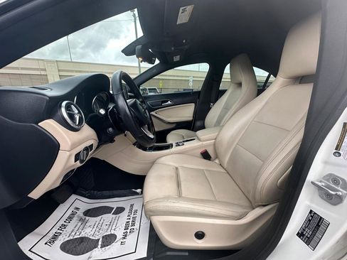 Used 2016 Mercedes-Benz CLA 250 image 9
