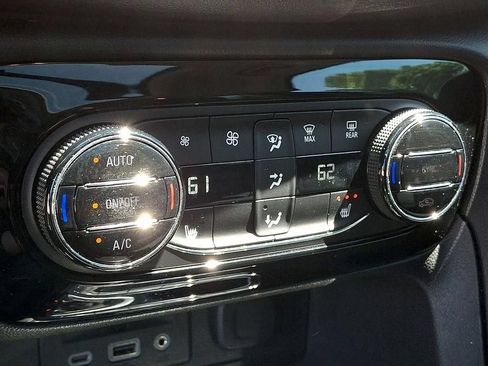 Used 2020 Buick Encore GX Select w/ Experience Buick Package AWD/4WD image 19