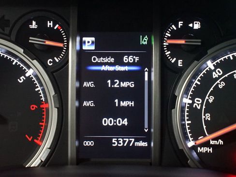 Used 2023 Toyota 4Runner Limited image 17