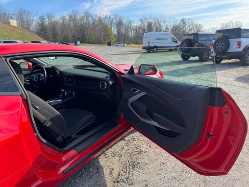 Used 2022 Chevrolet Camaro LT w/ RS Package image 12