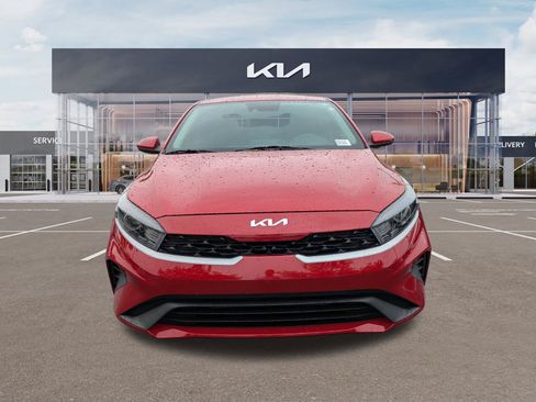 Certified 2023 Kia Forte LXS FWD image 7