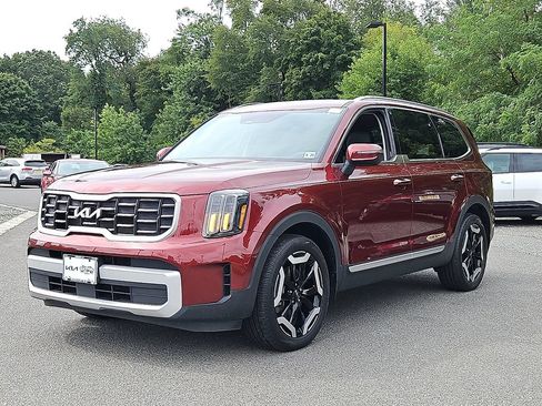 Used 2024 Kia Telluride S w/ S Sunroof Package AWD/4WD image 3