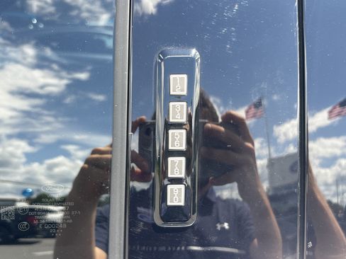 Used 2023 Ford F150 Lariat w/ Equipment Group 502A High AWD/4WD image 21