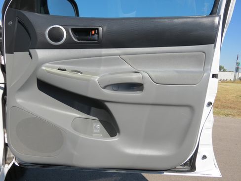 Used 2009 Toyota Tacoma 2WD Access Cab image 28