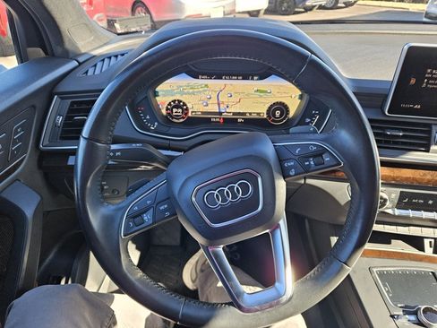 Used 2018 Audi Q5 2.0T Premium Plus w/ Premium Plus Package image 11