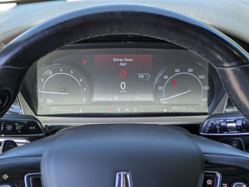 Used 2020 Lincoln Corsair AWD w/ Equipment Group 101A image 10