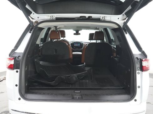 Used 2019 Chevrolet Traverse High Country w/ LPO, Floor Liner Package AWD/4WD image 16