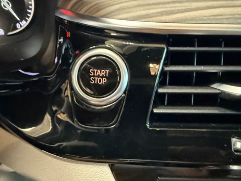 Used 2018 BMW 530e image 19