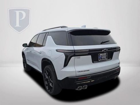 New 2026 Chevrolet Traverse RS image 8