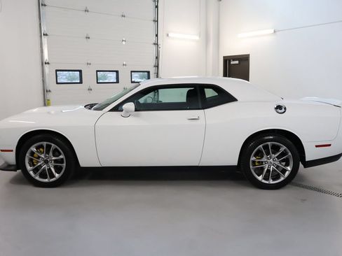 Used 2022 Dodge Challenger GT AWD/4WD image 4