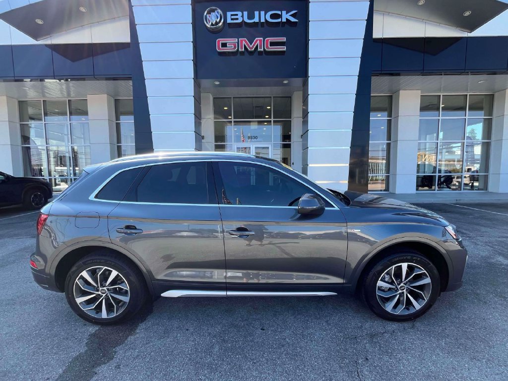 Used 2022 Audi Q5 2.0T Premium Plus AWD/4WD image 2