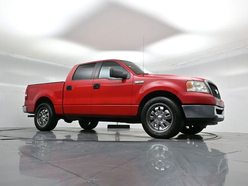 Used 2007 Ford F150 XLT image 2