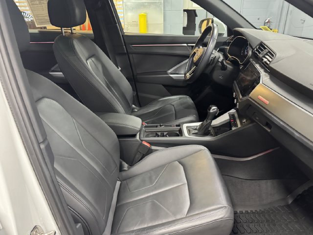 Certified 2023 Audi Q3 2.0T Premium Plus w/ Premium Plus Package AWD/4WD image 29