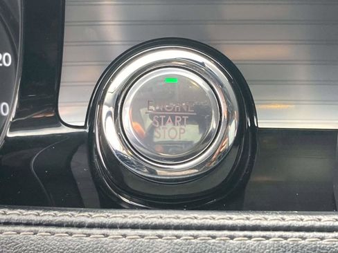 Used 2020 Lincoln Corsair FWD w/ Premium Package image 30