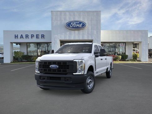 New 2026 Ford F250 XL w/ FX4 Off-Road Package image 2