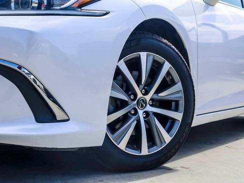 Used 2021 Lexus ES 250 w/ Premium Package AWD/4WD image 2