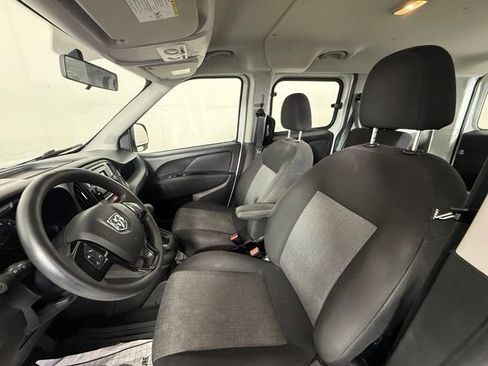 Used 2022 RAM ProMaster City Wagon w/ Lights & Wheels Group FWD image 7
