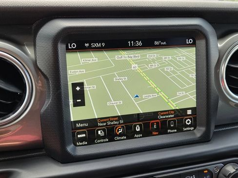 Certified 2022 Jeep Wrangler Unlimited Sahara AWD/4WD image 21