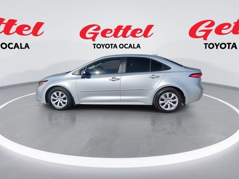 Used 2021 Toyota Corolla LE image 5