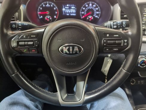 Used 2018 Kia Sorento AWD image 20