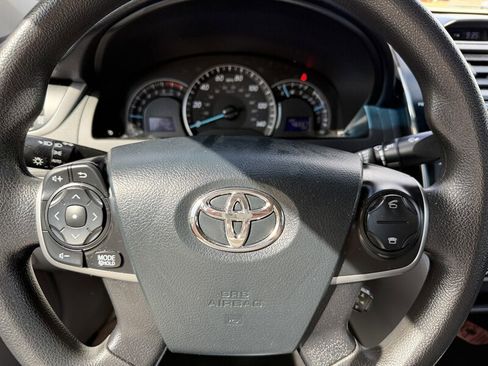 Used 2013 Toyota Camry LE FWD image 21