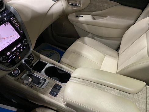 Used 2019 Nissan Murano SL w/ SL Technology Package AWD/4WD image 17