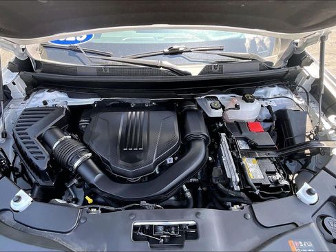Used 2025 GMC Acadia Elevation FWD image 10
