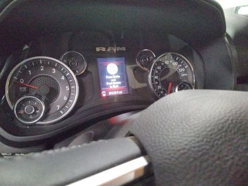 Used 2024 RAM 2500 Big Horn w/ Bed Utility Group image 26