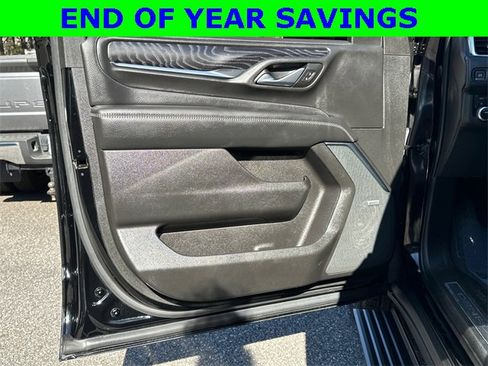 Used 2022 GMC Yukon XL Denali image 10