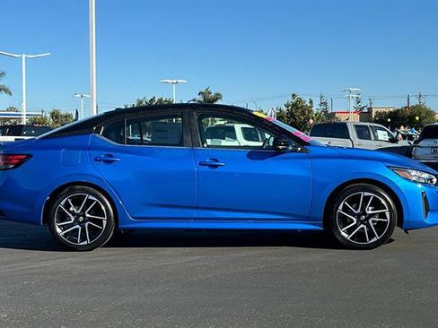 New 2025 Nissan Sentra SR w/ SR Premium Package image 3