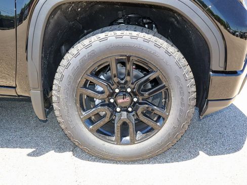 New 2026 GMC Sierra 1500 Pro w/ Graphite Edition AWD/4WD image 25