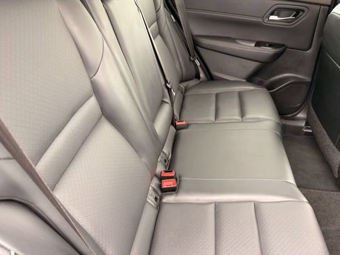 Used 2023 Nissan Rogue SV w/ SV Premium B Package FWD image 13