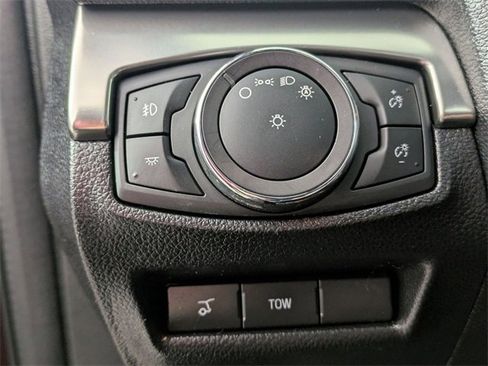 Used 2019 Ford Explorer XLT w/ Equipment Group 202A image 14