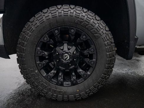 Used 2025 Chevrolet Silverado 2500 LT w/ Convenience Package image 2