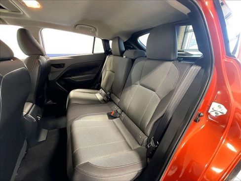 Used 2024 Subaru Crosstrek 2.0i Premium AWD/4WD image 15