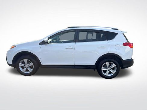 Used 2014 Toyota RAV4 XLE AWD/4WD image 2