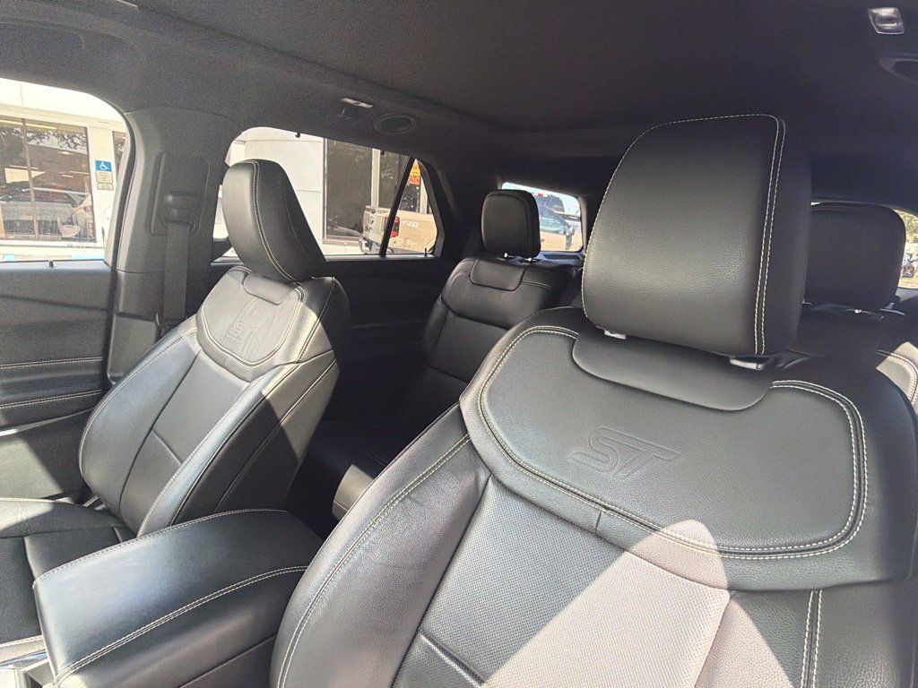 Used 2021 Ford Explorer ST w/ Equipment Group 401A AWD/4WD image 10