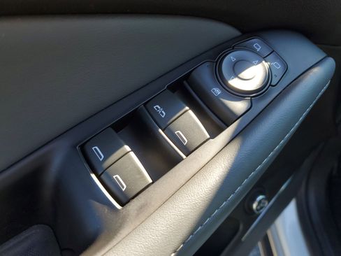 Used 2023 Buick Enclave Essence w/ Trailering Package, 5000 lbs. image 17