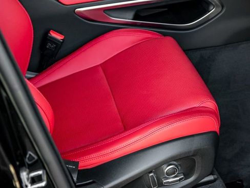 New 2026 Jaguar F-PACE R-Dynamic S image 27