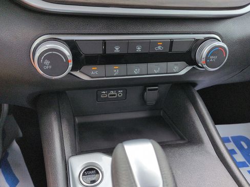 Used 2025 Nissan Altima 2.5 SV image 20