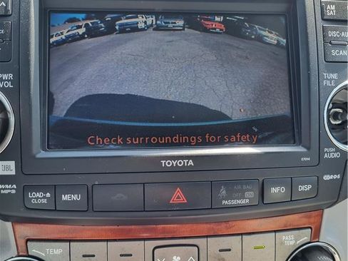 Used 2009 Toyota Highlander Limited AWD/4WD image 23