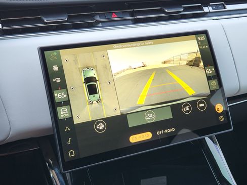 Certified 2025 Land Rover Range Rover Sport SE image 18