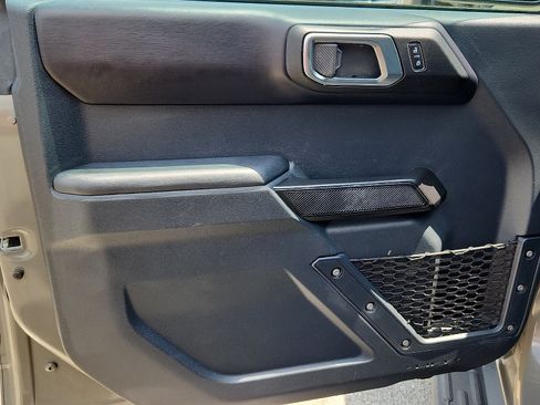 Used 2025 Ford Bronco Outer Banks AWD/4WD image 12